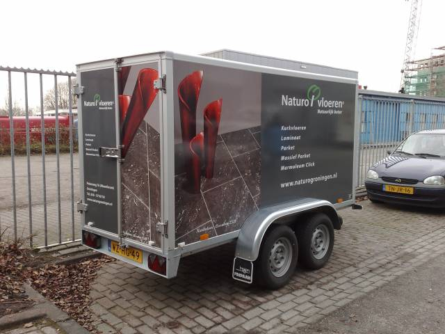 Naturo Vloeren reclame-aanhanger